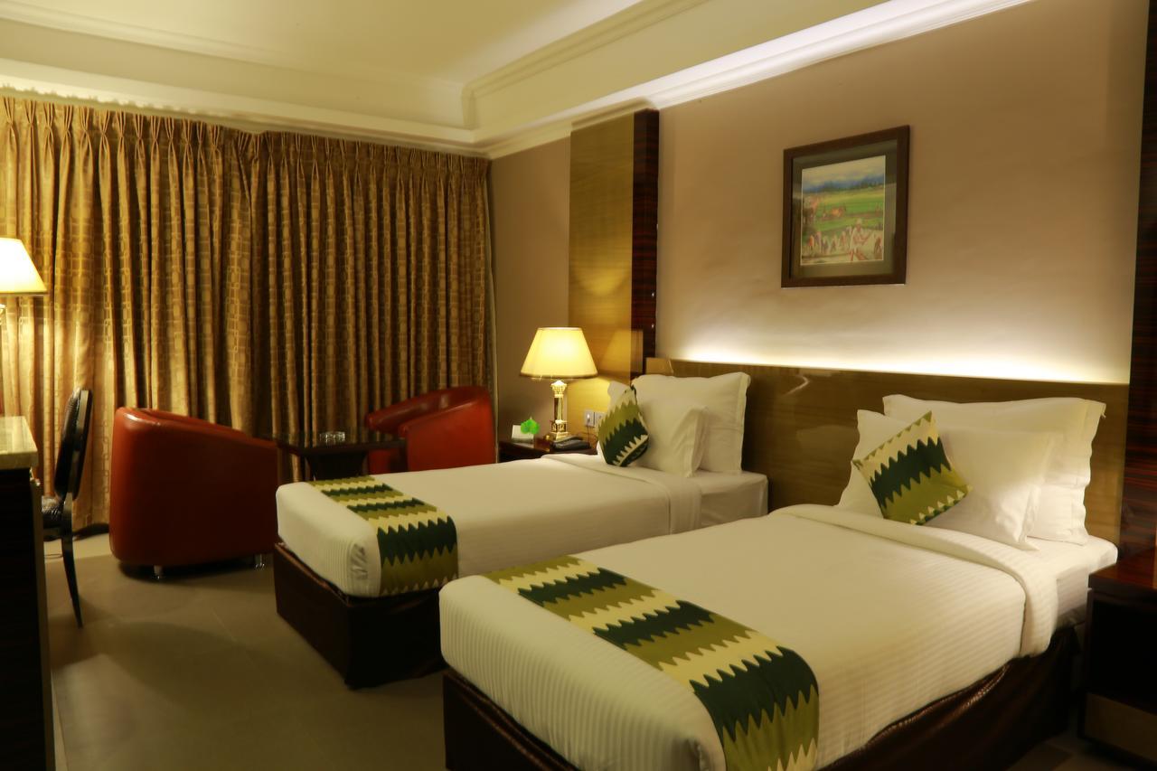 Hotel Bonanza Alappuzha Exterior foto